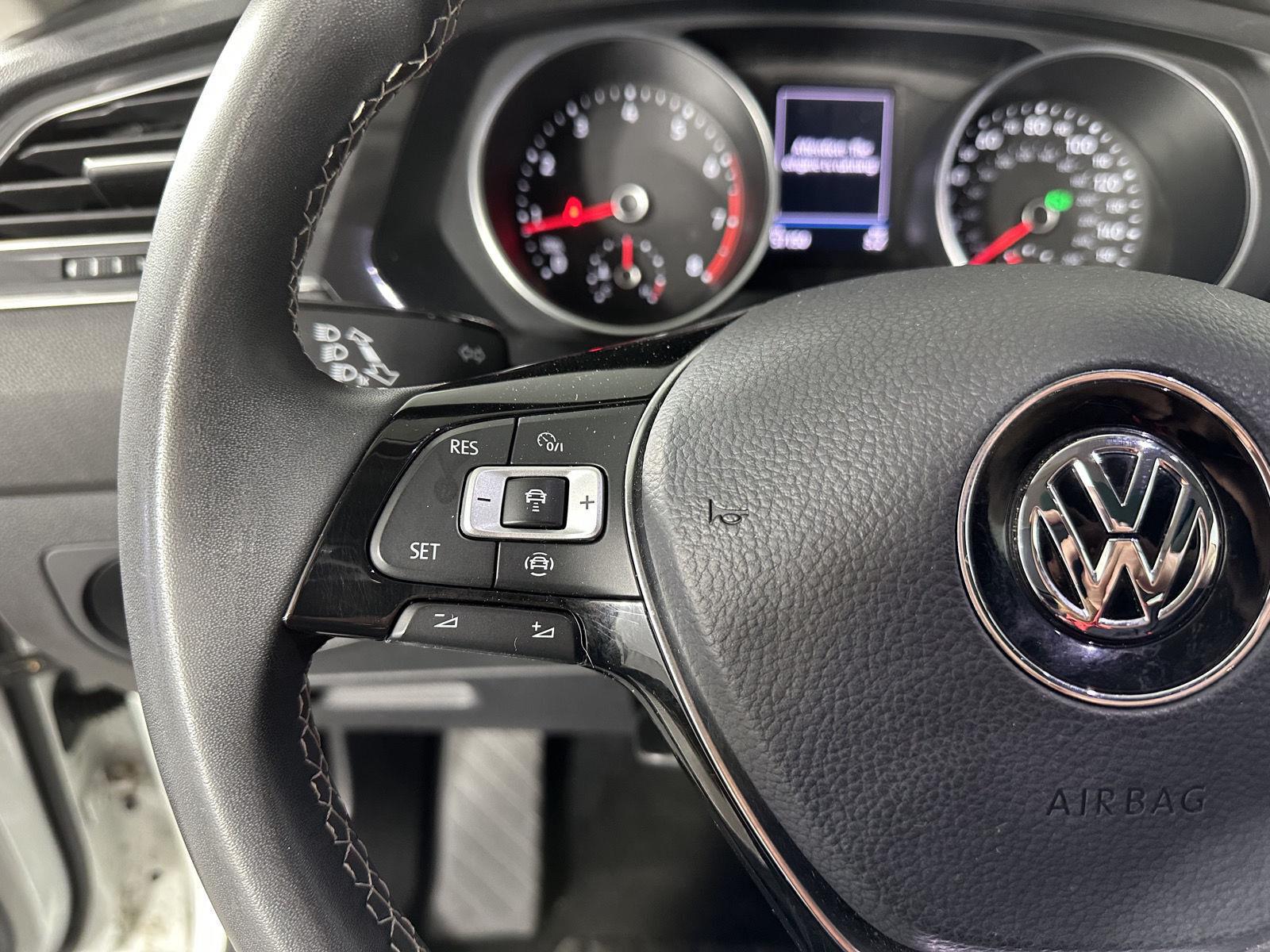 Certified Used 2021 Pure White Volkswagen SE image 13