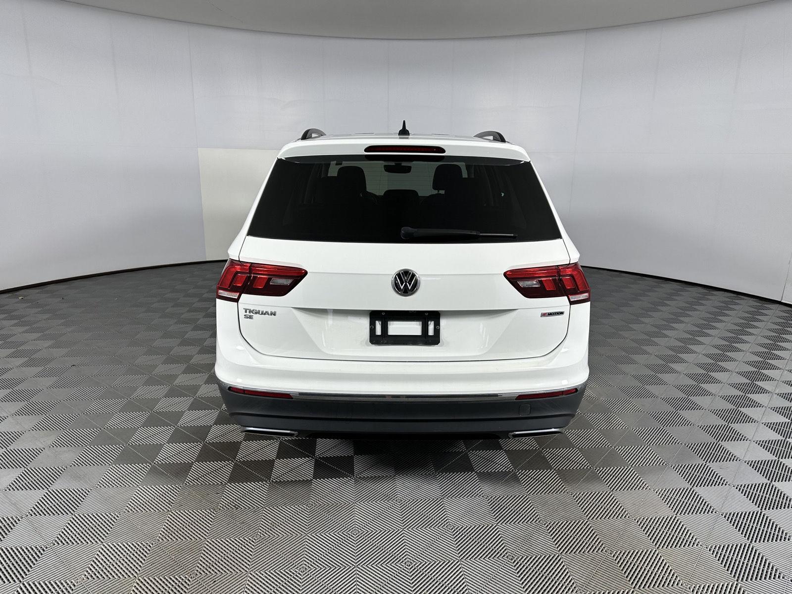 Certified Used 2021 Pure White Volkswagen SE image 28