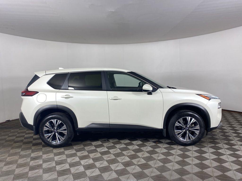 Used 2023 Pearl White Nissan SV image 16