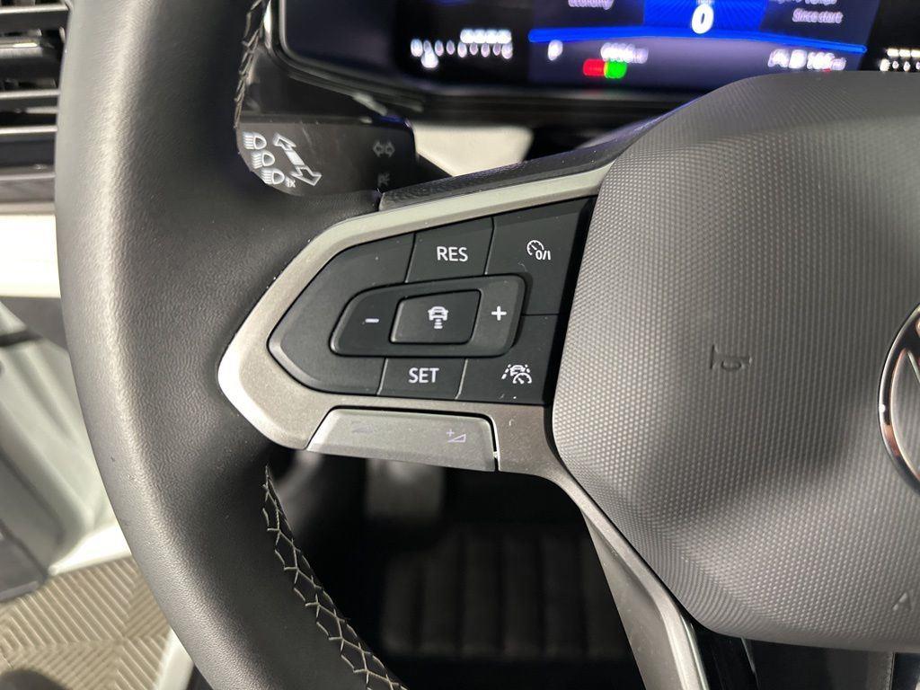 New 2025 Pure White Volkswagen S image 28