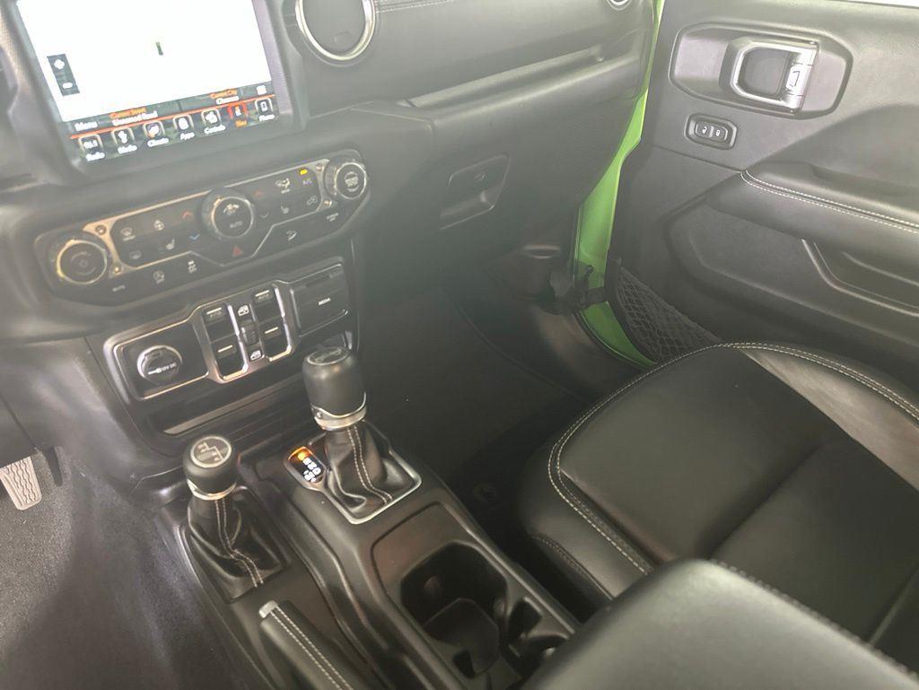 Used 2019 Mojito! Clearcoat Jeep Unlimited Sahara image 10