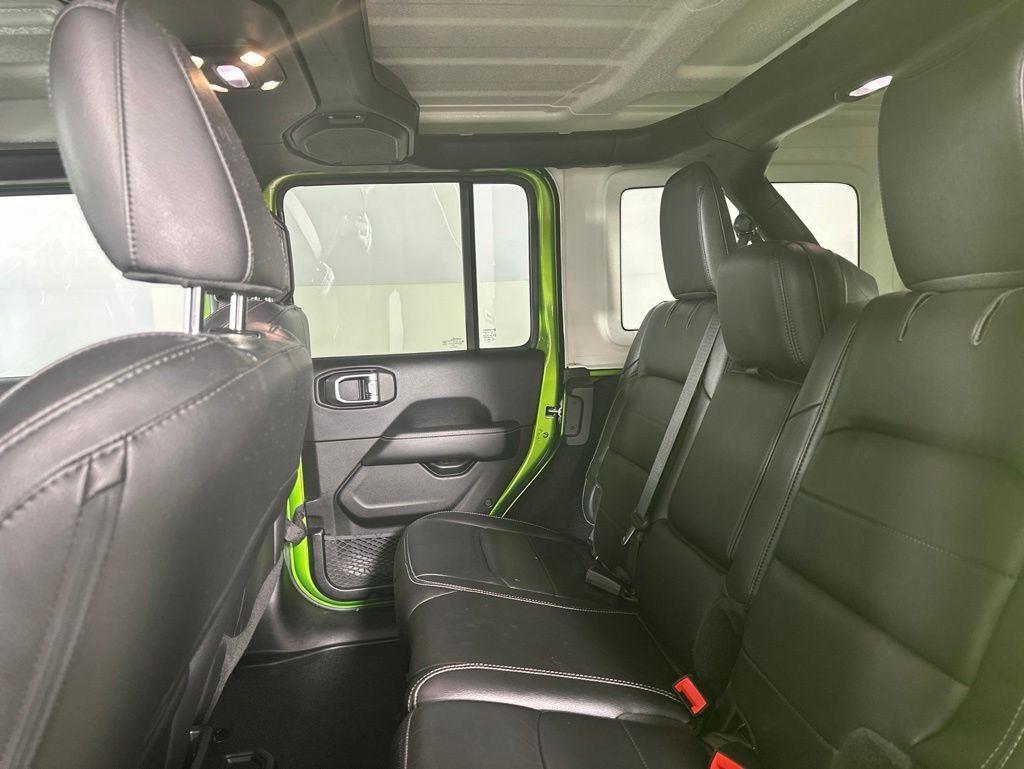 Used 2019 Mojito! Clearcoat Jeep Unlimited Sahara image 15