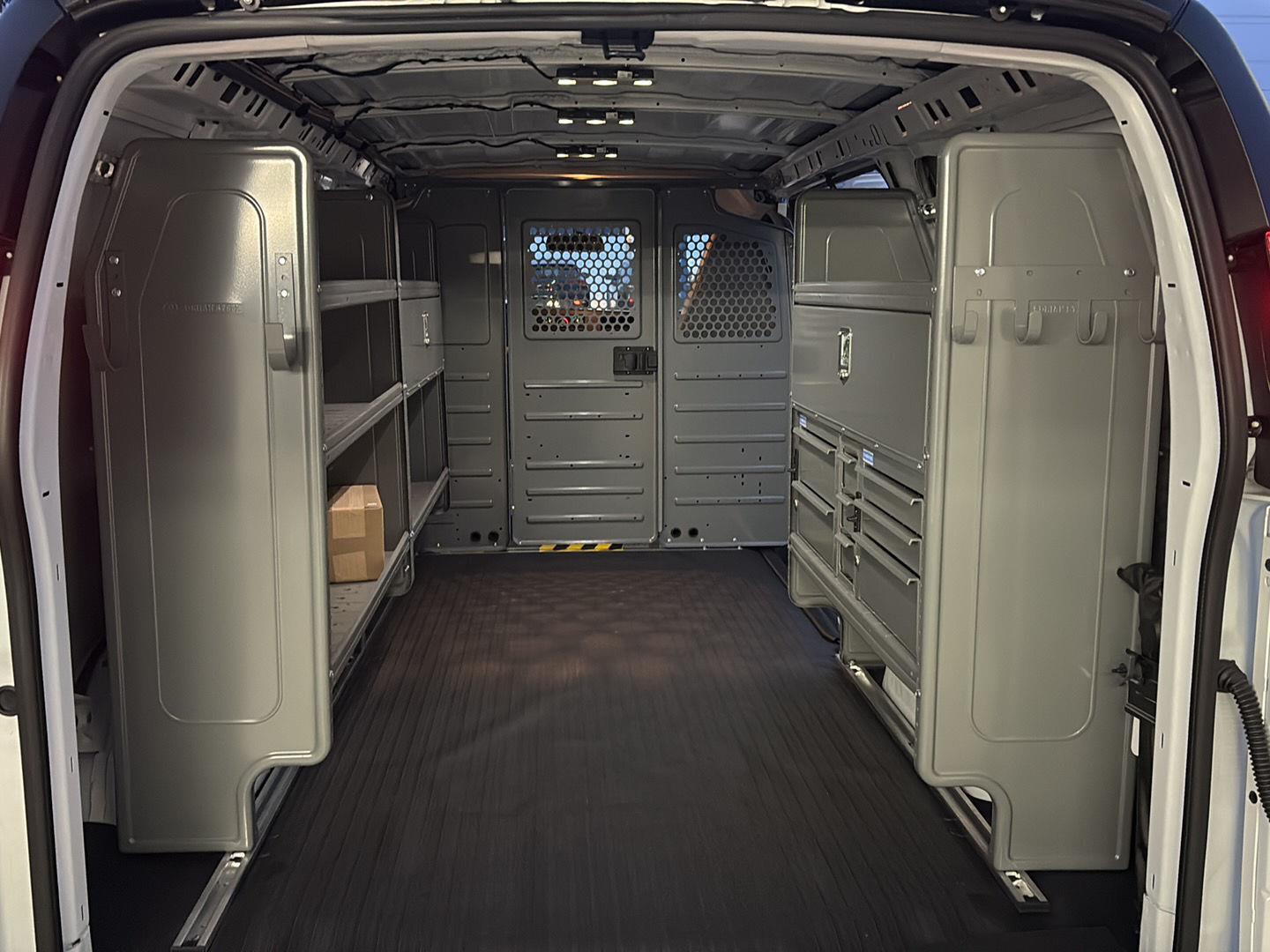 2025 Chevrolet Express Cargo Van RWD 2500 135 - 8