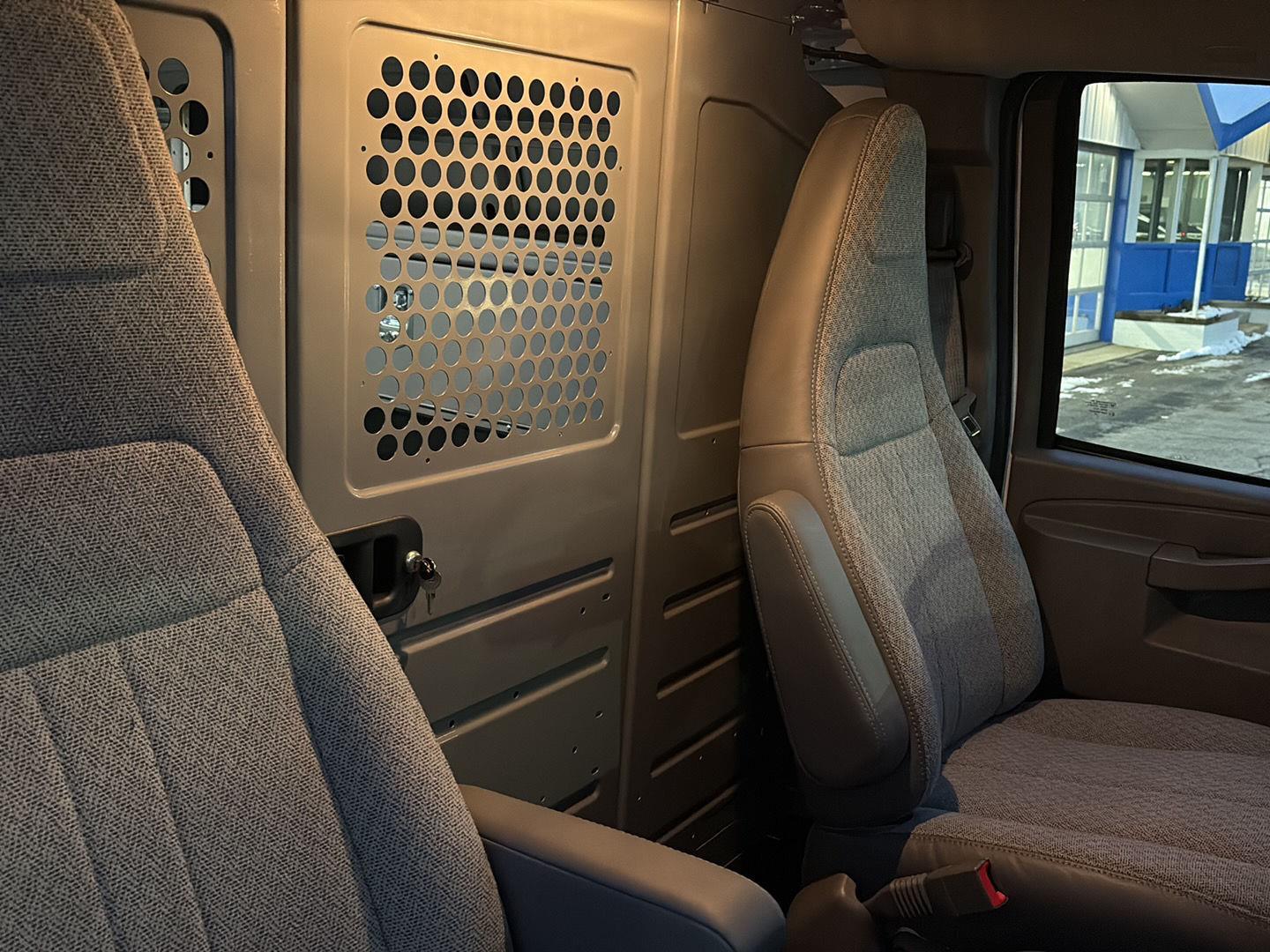 2025 Chevrolet Express Cargo Van RWD 2500 135 - 5