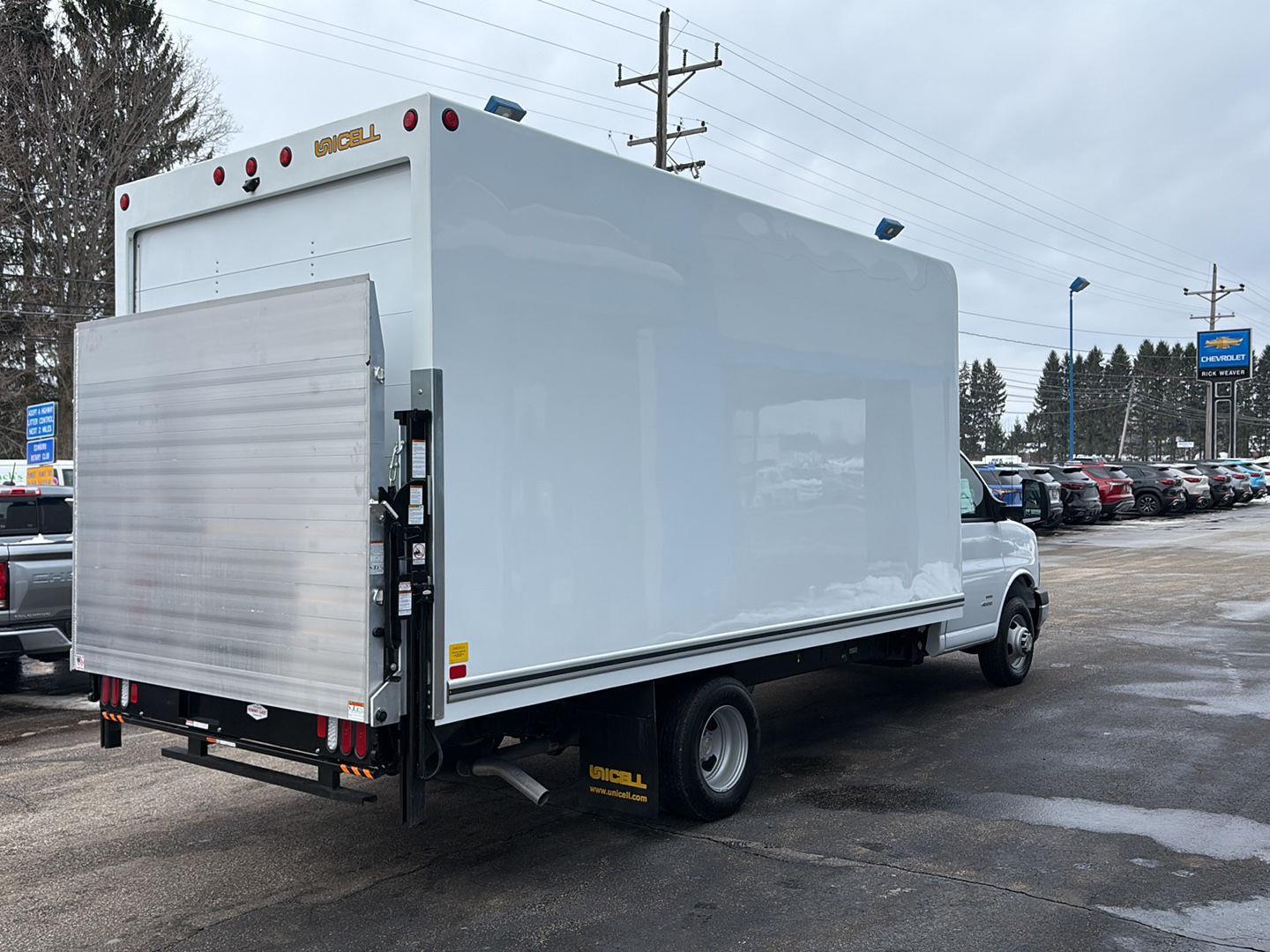 2026 Chevrolet Express Commercial Cutaway 4500 VAN 177 - 6