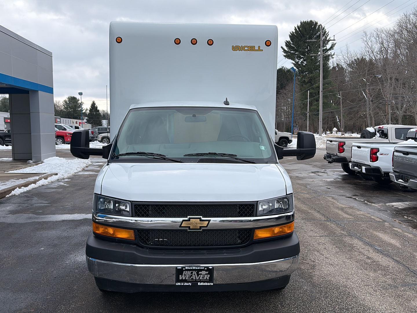 2026 Chevrolet Express Commercial Cutaway 4500 VAN 177 - 1