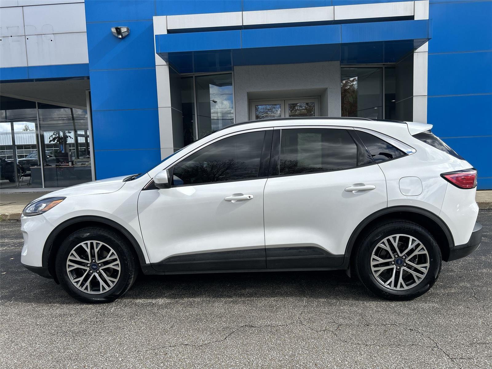 2020 Ford Escape SEL - 4