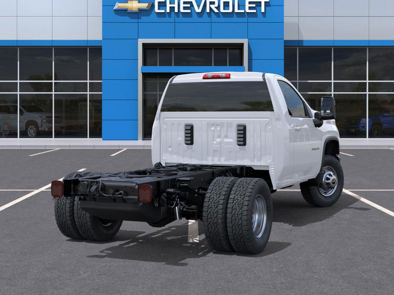 2026 Chevrolet Silverado 3500HD CC Work Truck - 11