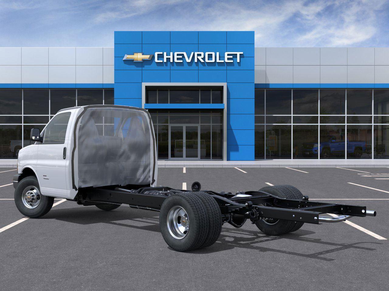2026 Chevrolet Express Commercial Cutaway 4500 VAN 177 - 8
