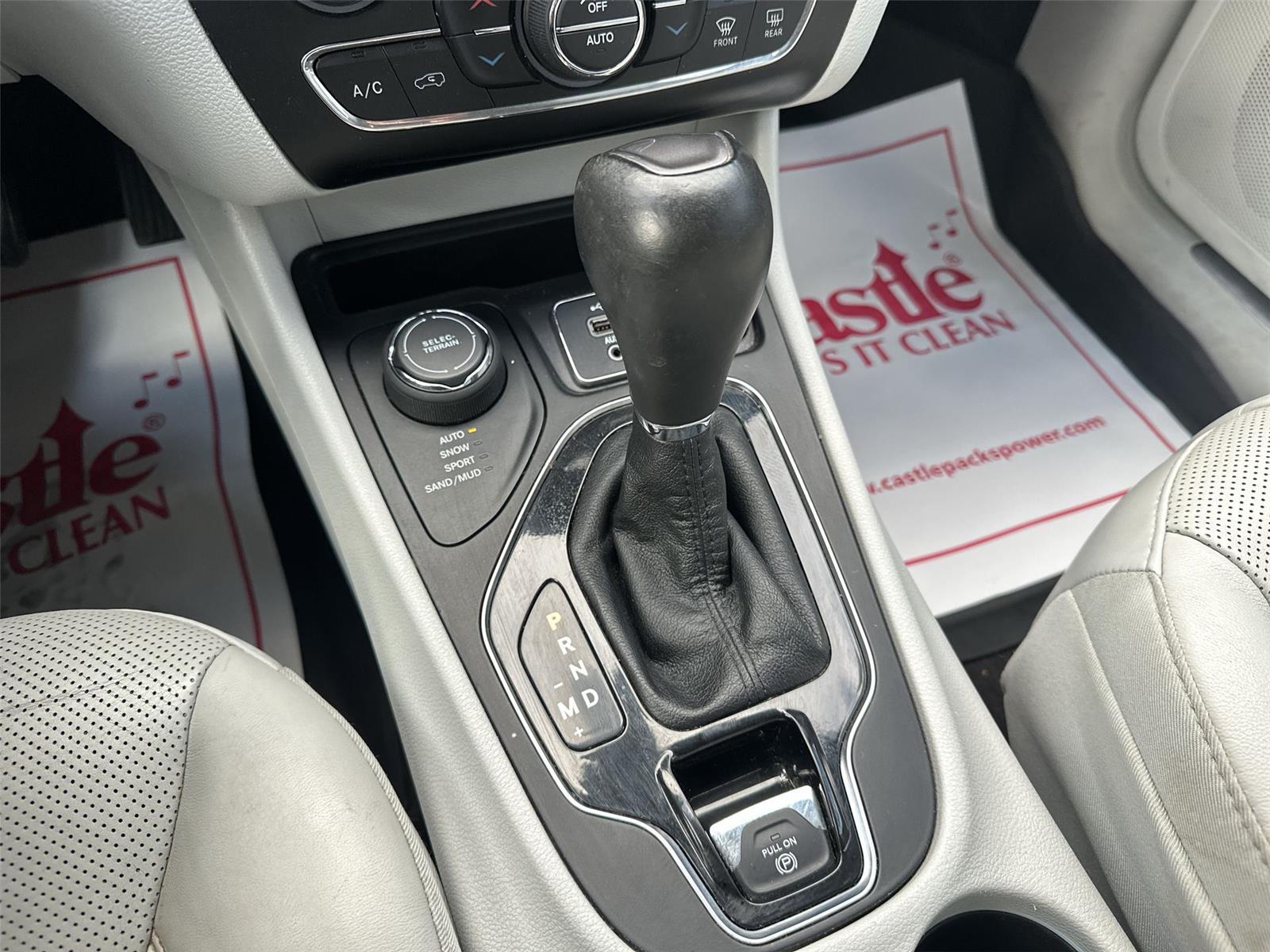 2019 Jeep Cherokee Limited at Lake View Ford