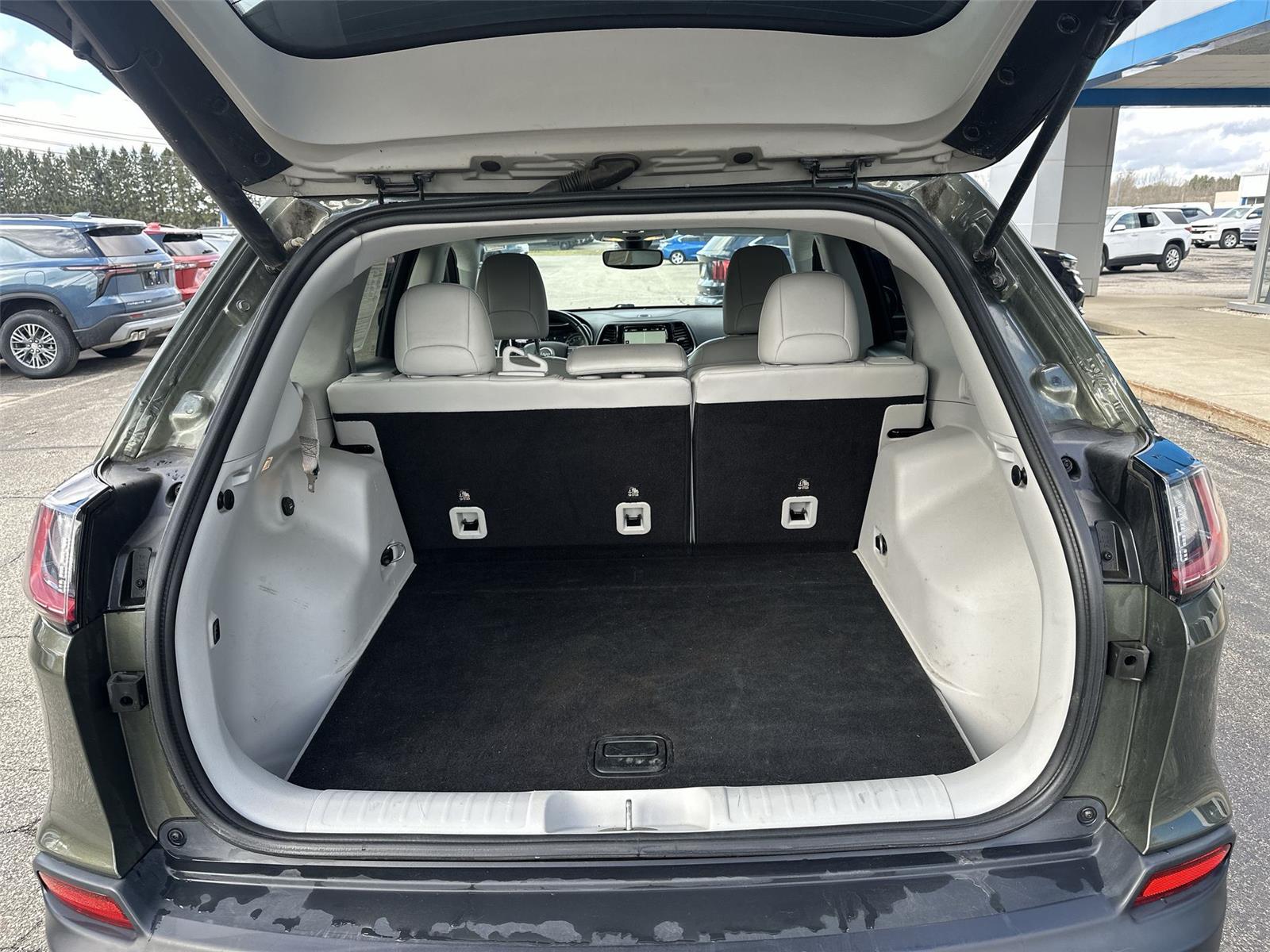 2019 Jeep Cherokee Limited at Lake View Ford