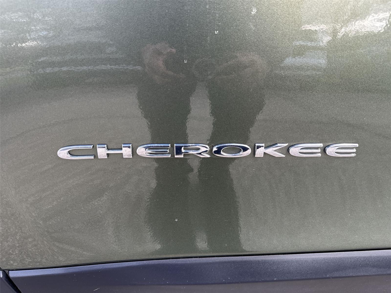 2019 Jeep Cherokee Limited at Lake View Ford