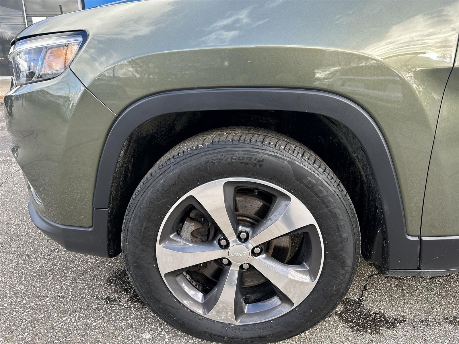 2019 Jeep Cherokee Limited at Lake View Ford