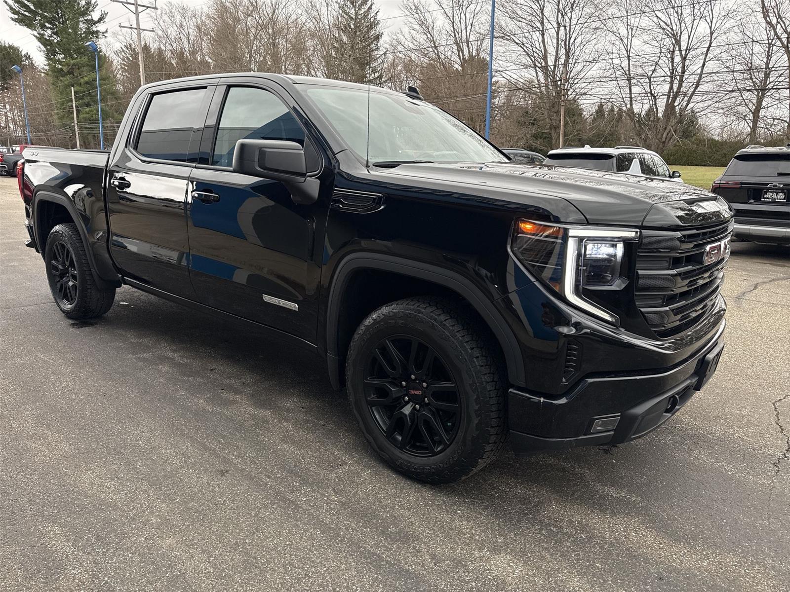 2024 GMC Sierra 1500 Elevation - 1