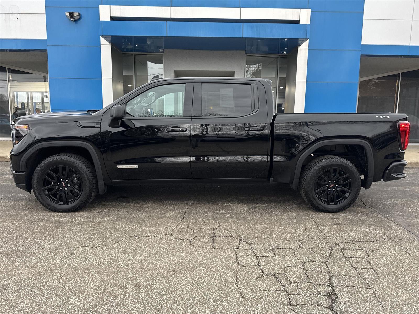 2024 GMC Sierra 1500 Elevation - 4