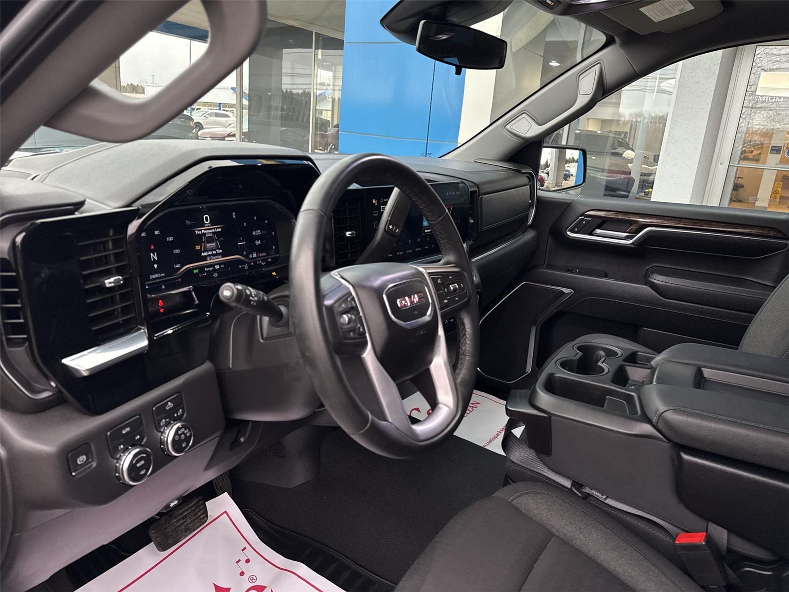 2024 GMC Sierra 1500 Elevation - 9