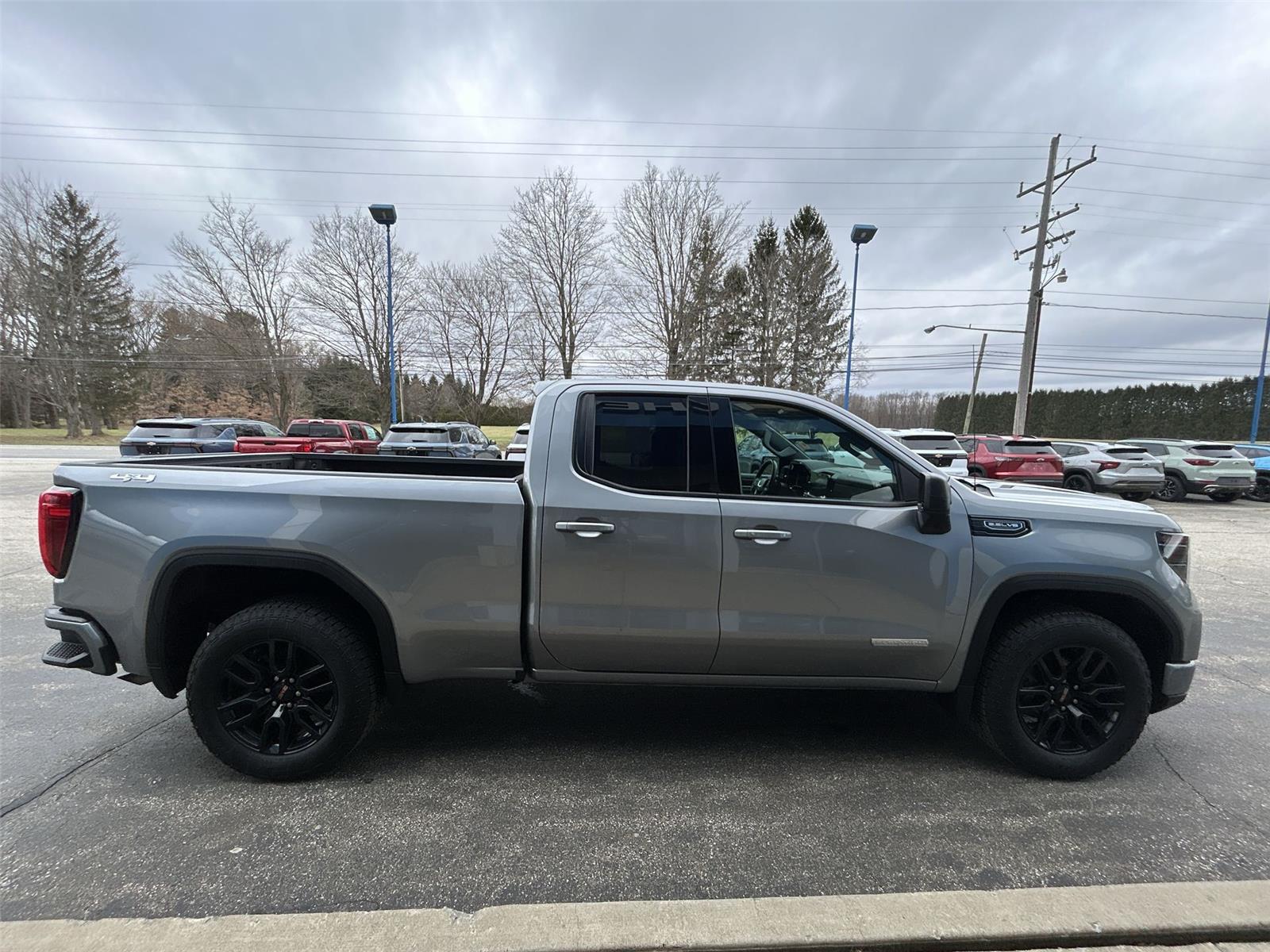 2023 GMC Sierra 1500 Elevation - 8