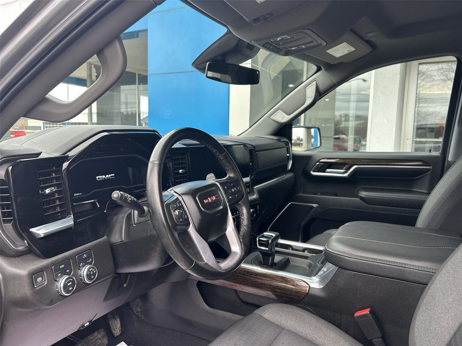 2023 GMC Sierra 1500 Elevation - 9