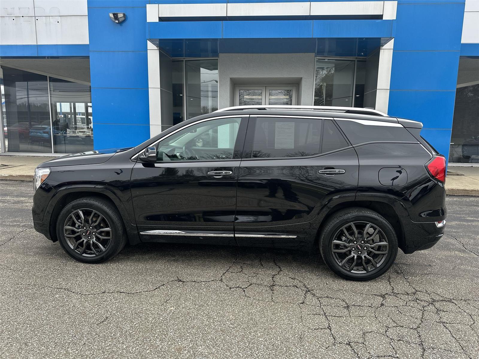 2024 GMC Terrain Denali - 4