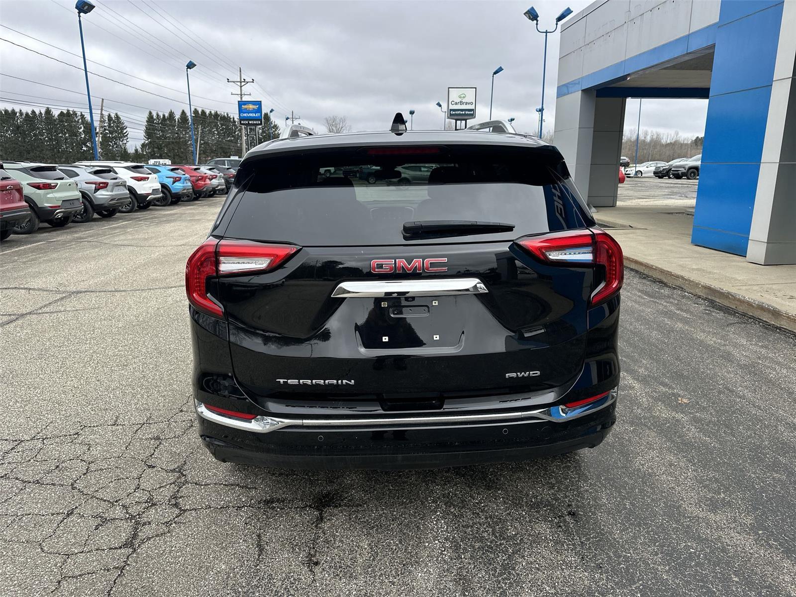 2024 GMC Terrain Denali - 6