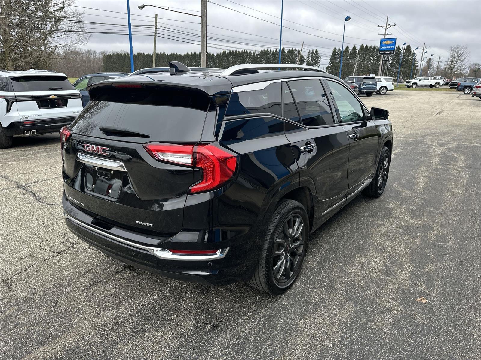 2024 GMC Terrain Denali - 7