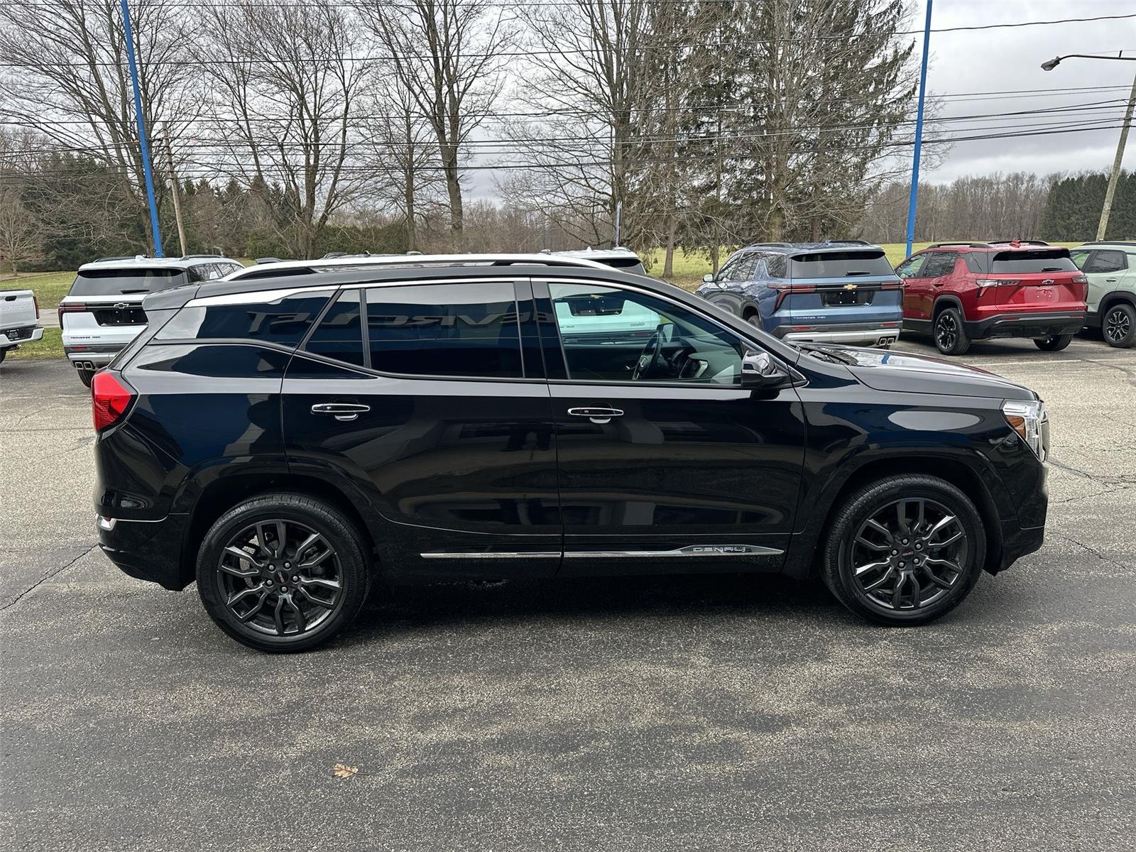 2024 GMC Terrain Denali - 8