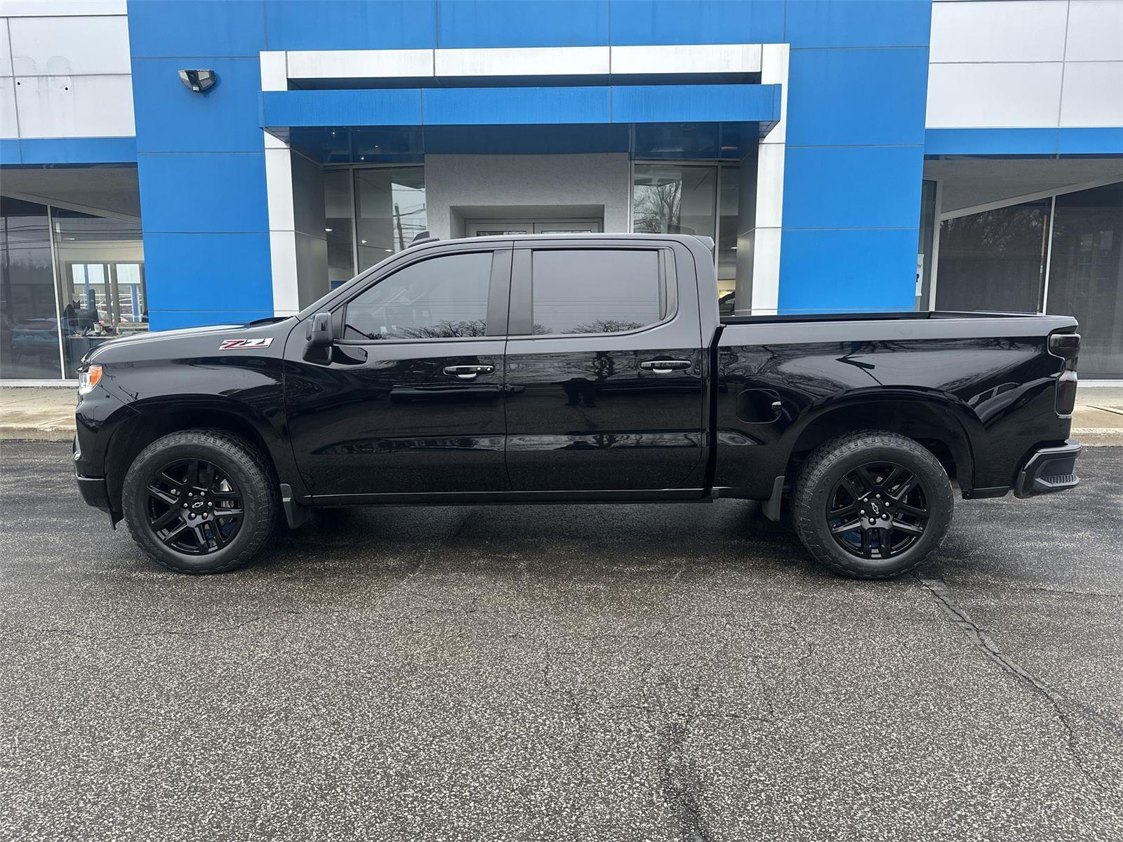 2023 Chevrolet Silverado 1500 RST - 4