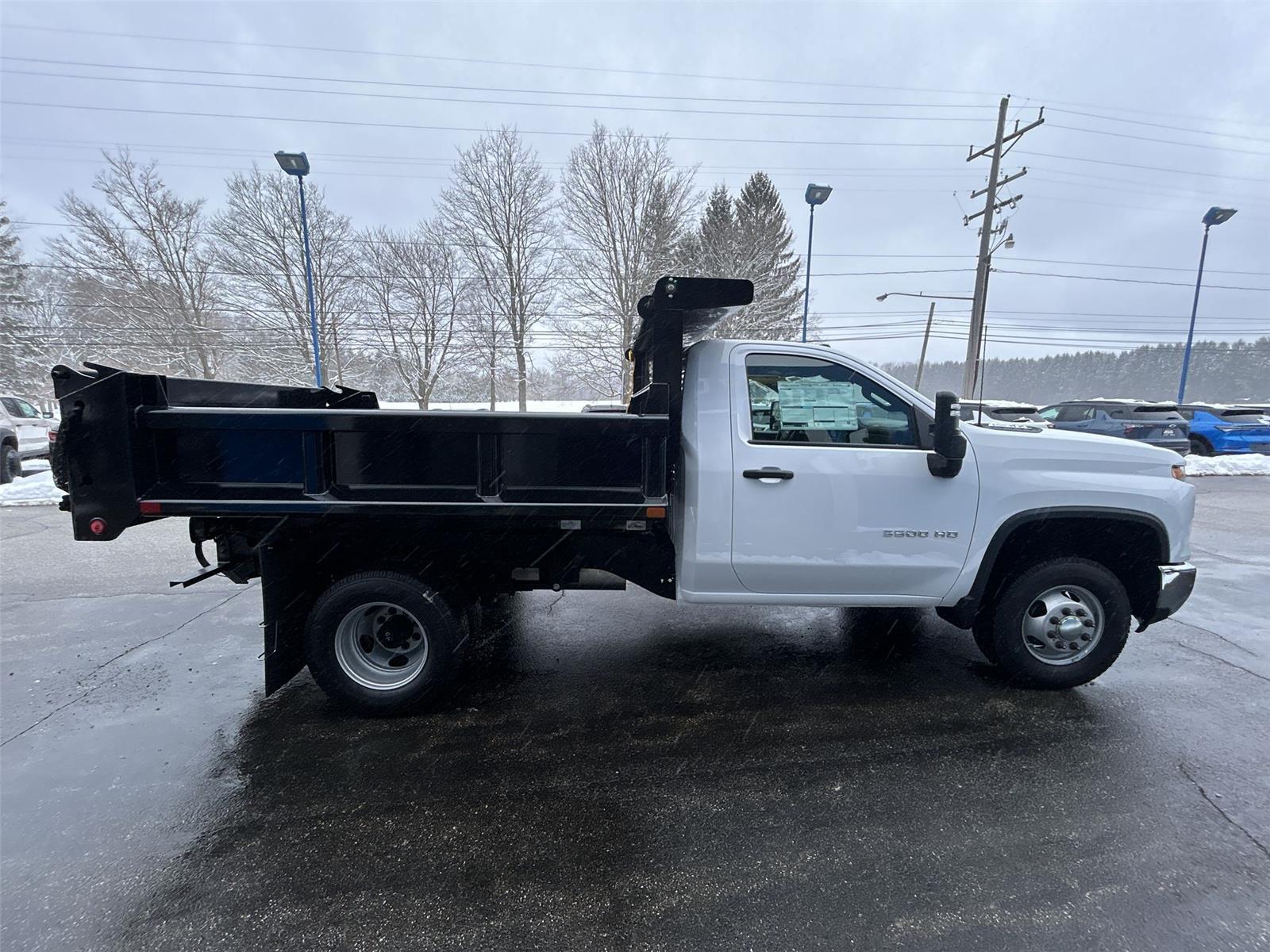 2025 Chevrolet Silverado 3500HD CC Work Truck - 8