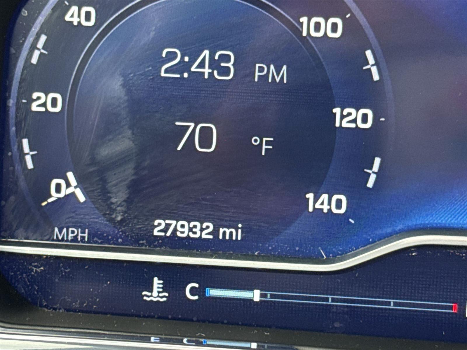 2023 Chevrolet Silverado 1500 LT - 11