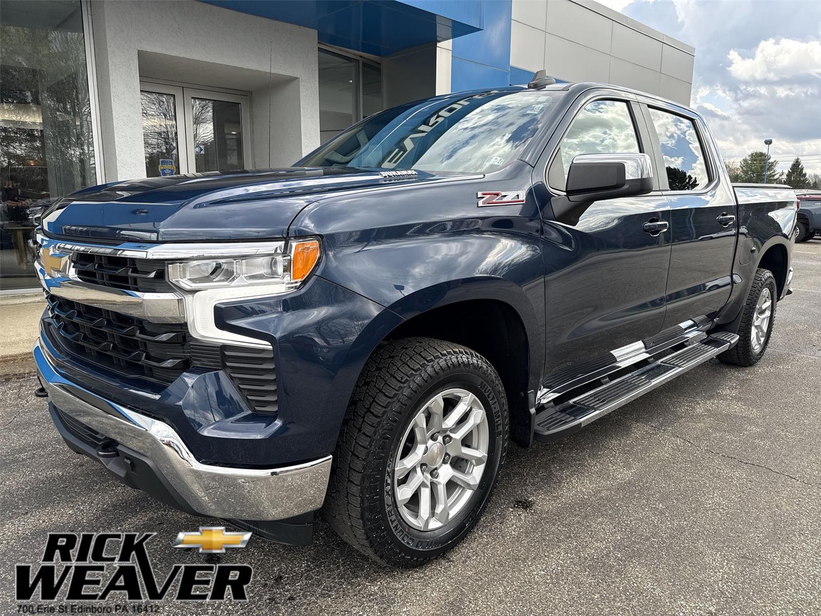 2023 Chevrolet Silverado 1500 LT - 0