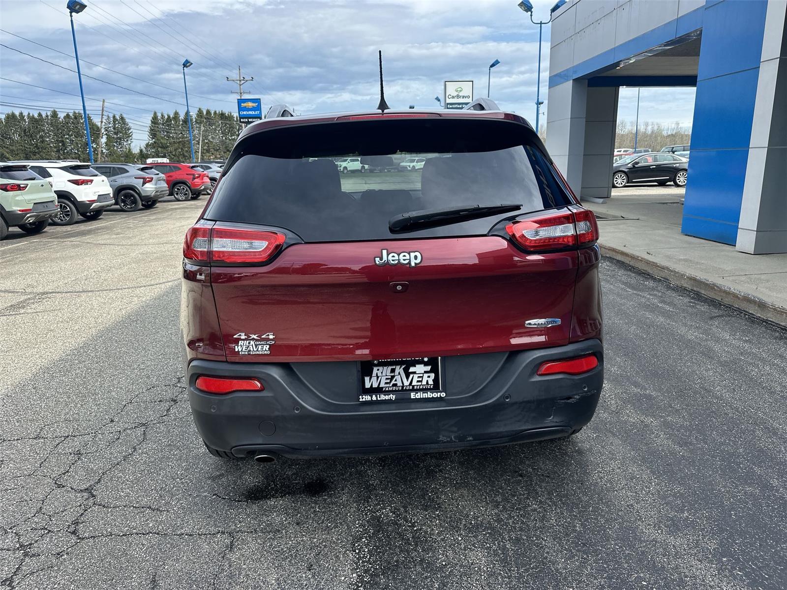 2018 Jeep Cherokee Latitude Plus - 6
