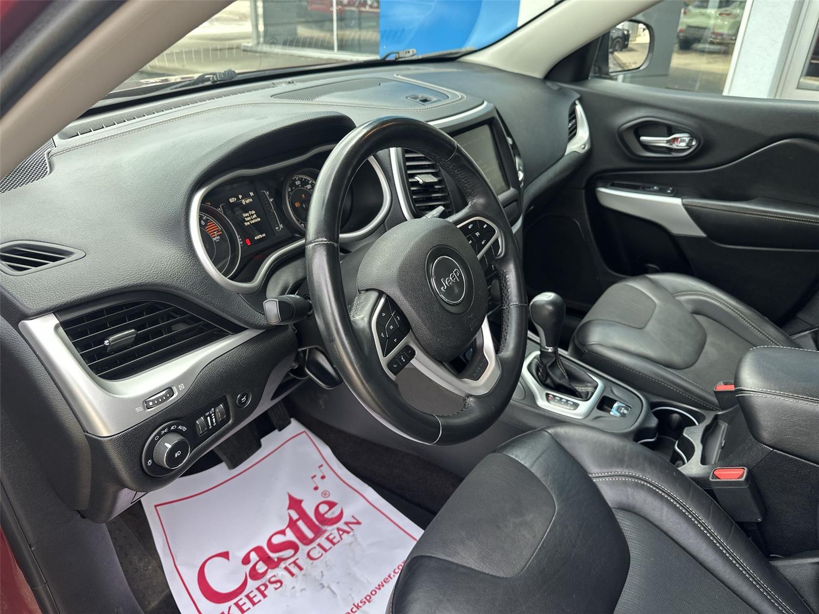 2018 Jeep Cherokee Latitude Plus - 9