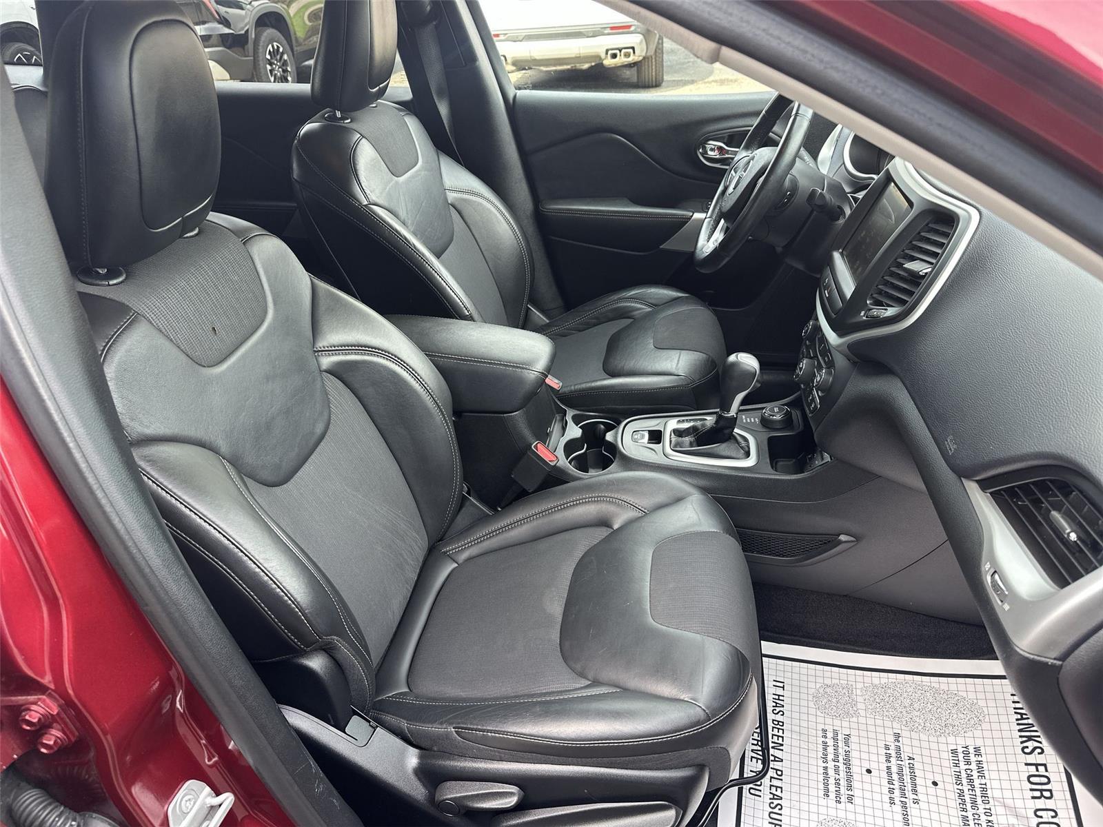 2018 Jeep Cherokee Latitude Plus at Lake View Ford