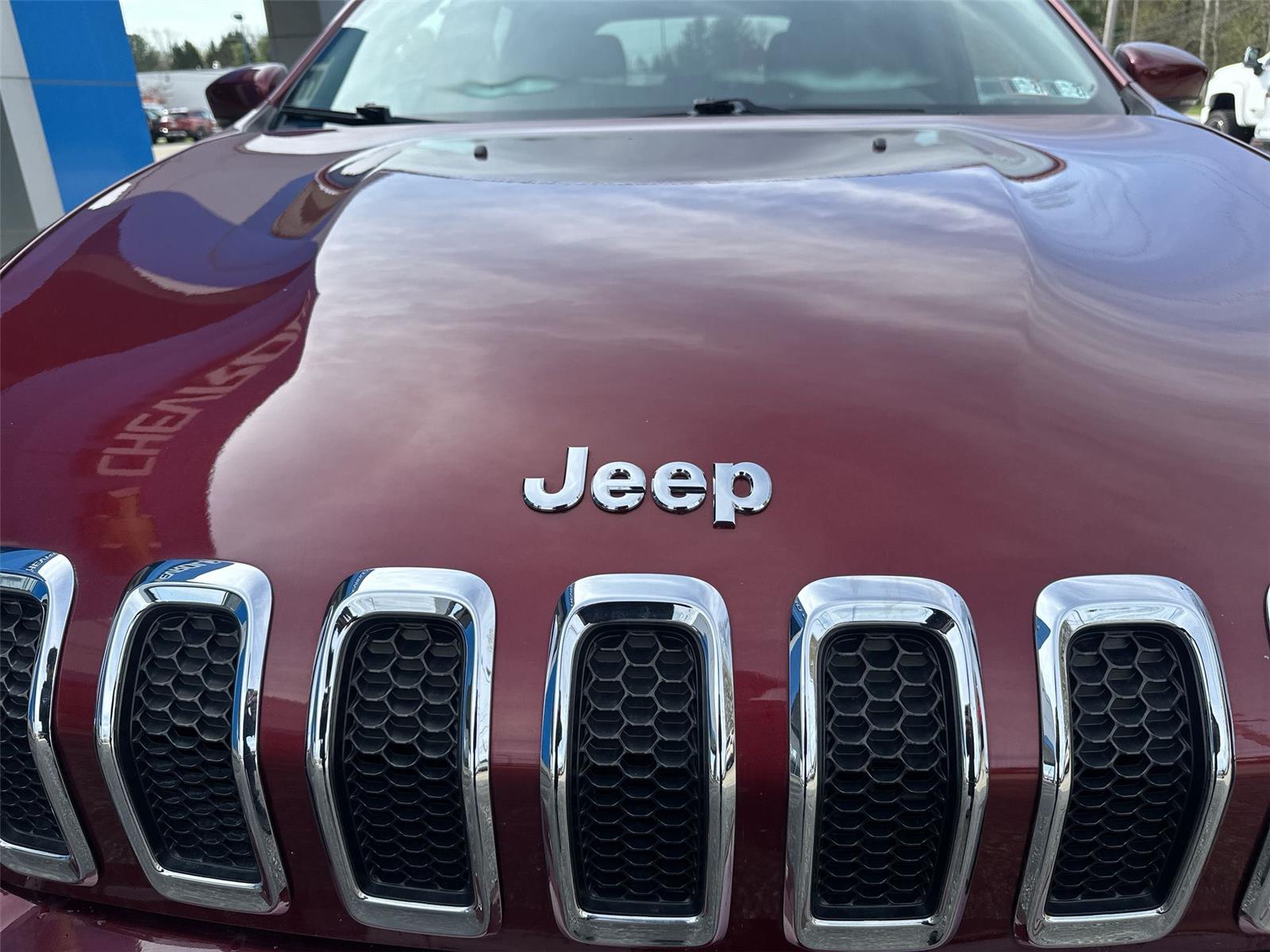 2018 Jeep Cherokee Latitude Plus at Lake View Ford