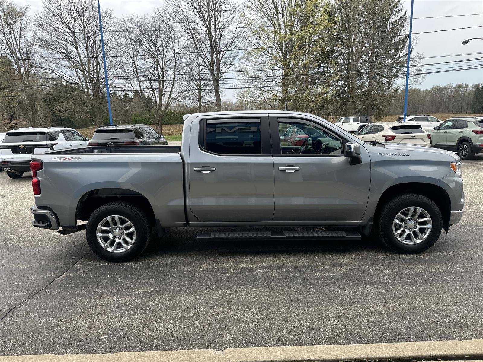 2024 Chevrolet Silverado 1500 LT - 8