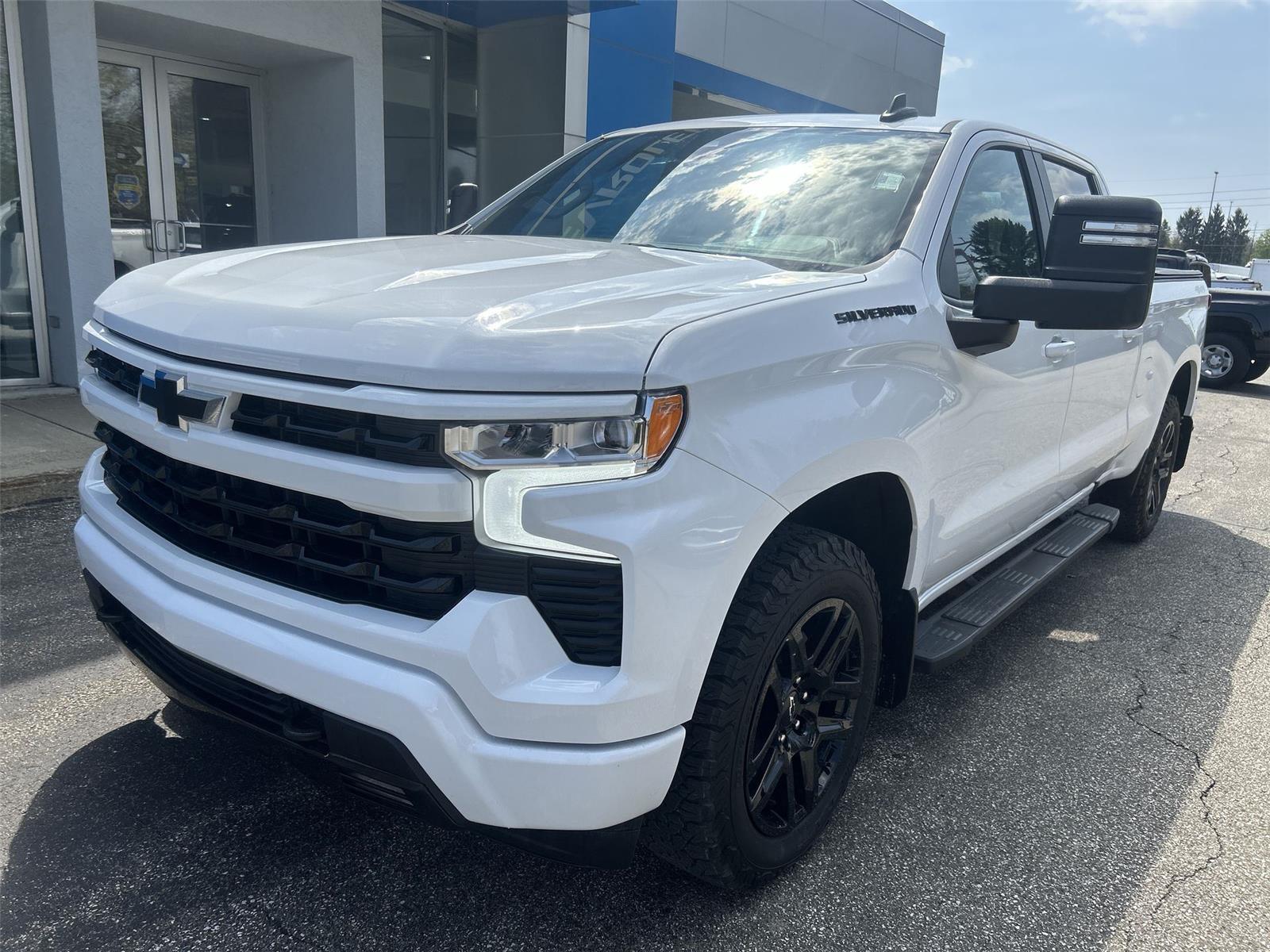 2023 Chevrolet Silverado 1500 RST - 3