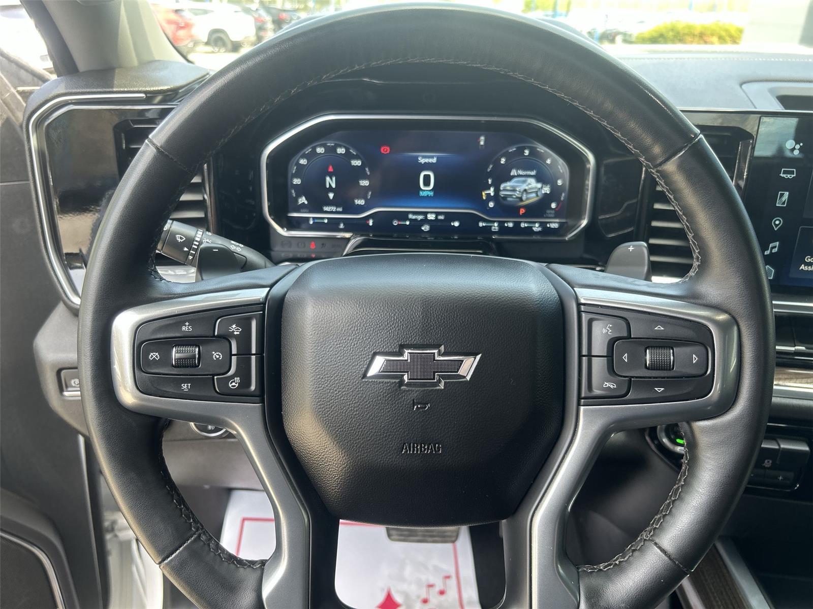 2023 Chevrolet Silverado 1500 RST - 10