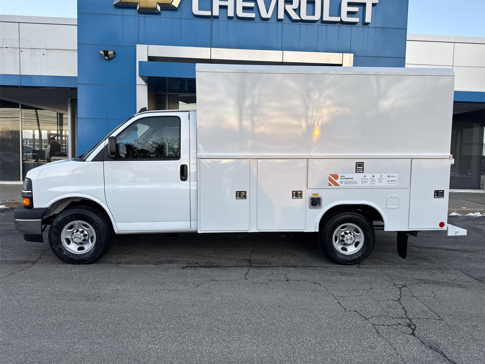 2026 Chevrolet Express Cutaway 3500 VAN 139 - 4