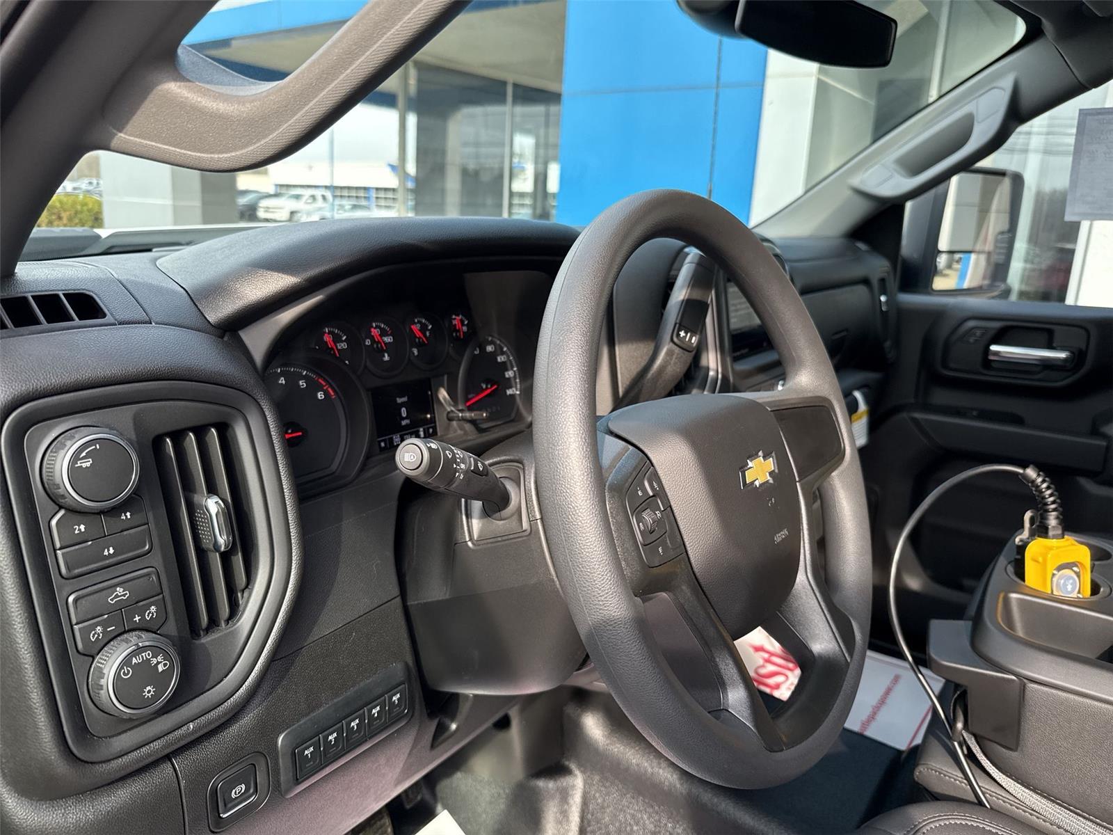 2026 Chevrolet Silverado 3500HD CC Work Truck - 9