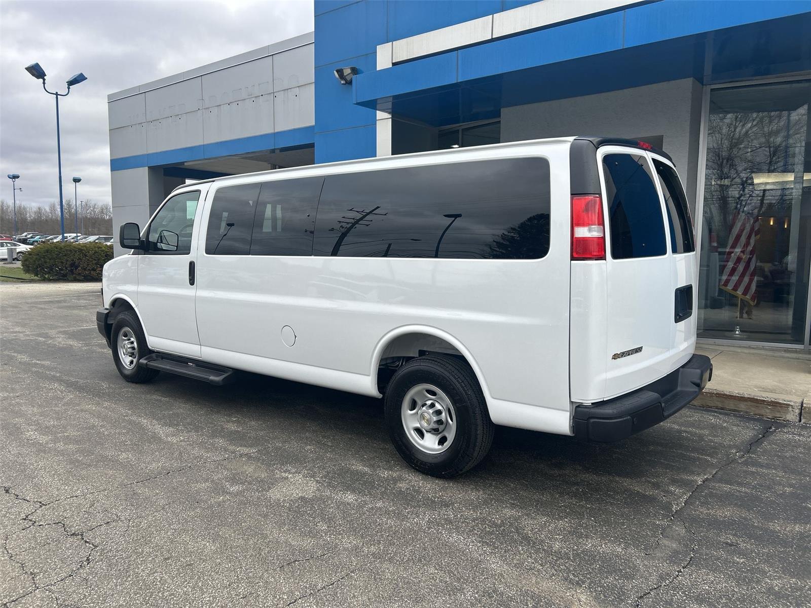 2025 Chevrolet Express Cargo Van RWD 2500 155 - 5