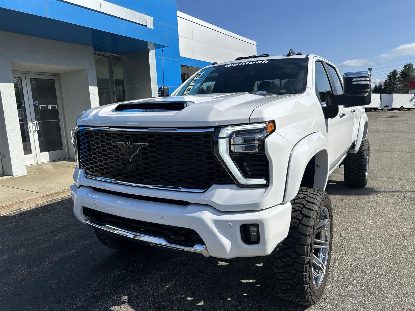 2025 Chevrolet Silverado 2500HD LT - 3