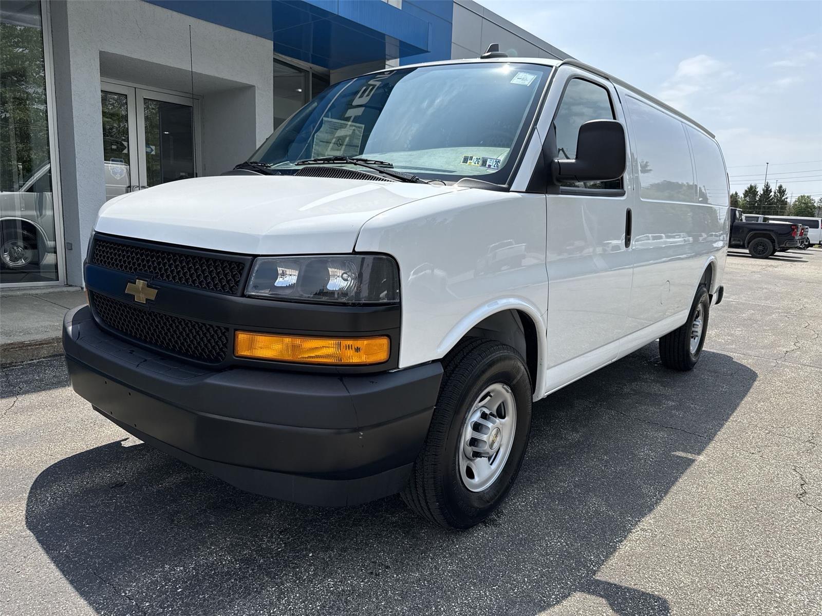 2025 Chevrolet Express Cargo Van RWD 2500 135 - 3