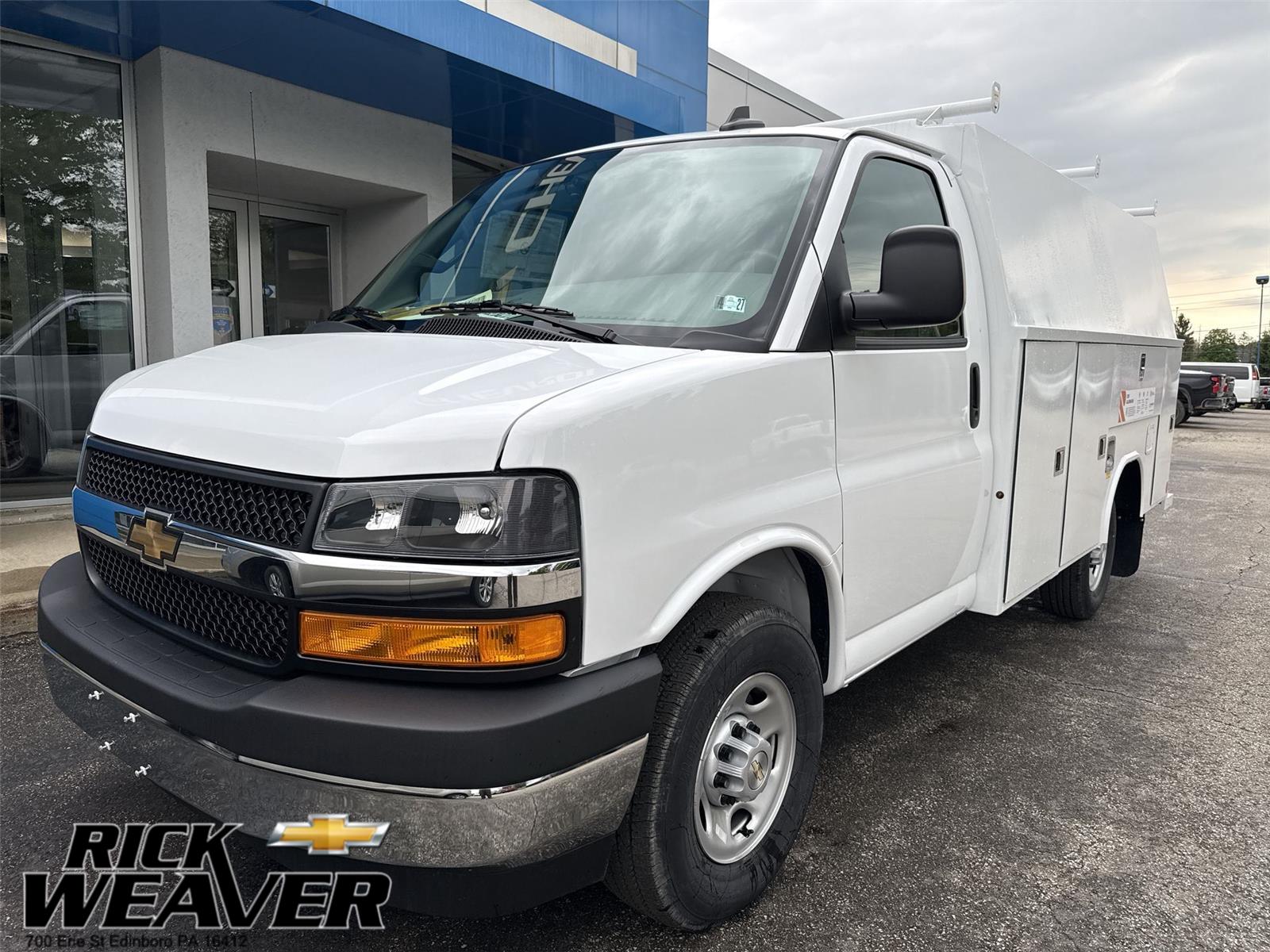 2026 Chevrolet Express Cutaway 3500 VAN 139 - 0