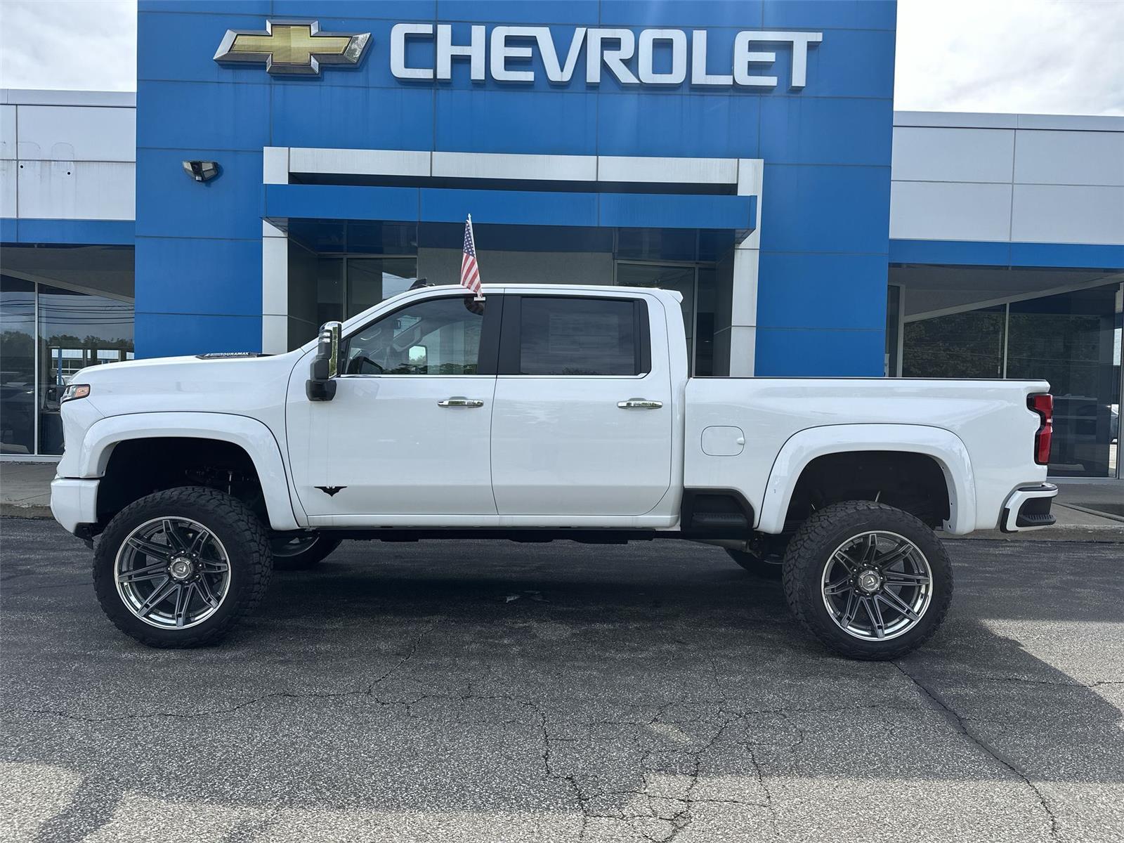 2025 Chevrolet Silverado 2500HD LT - 4