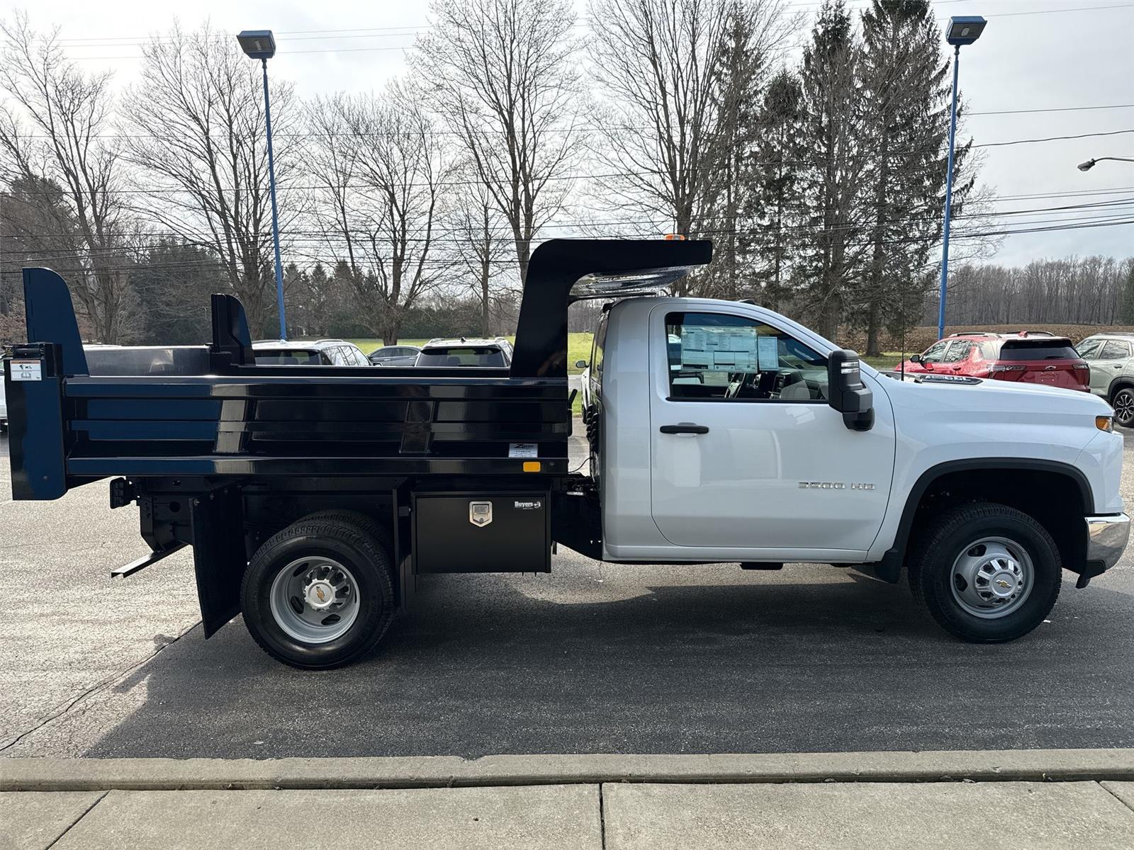 2026 Chevrolet Silverado 3500HD CC Work Truck - 8