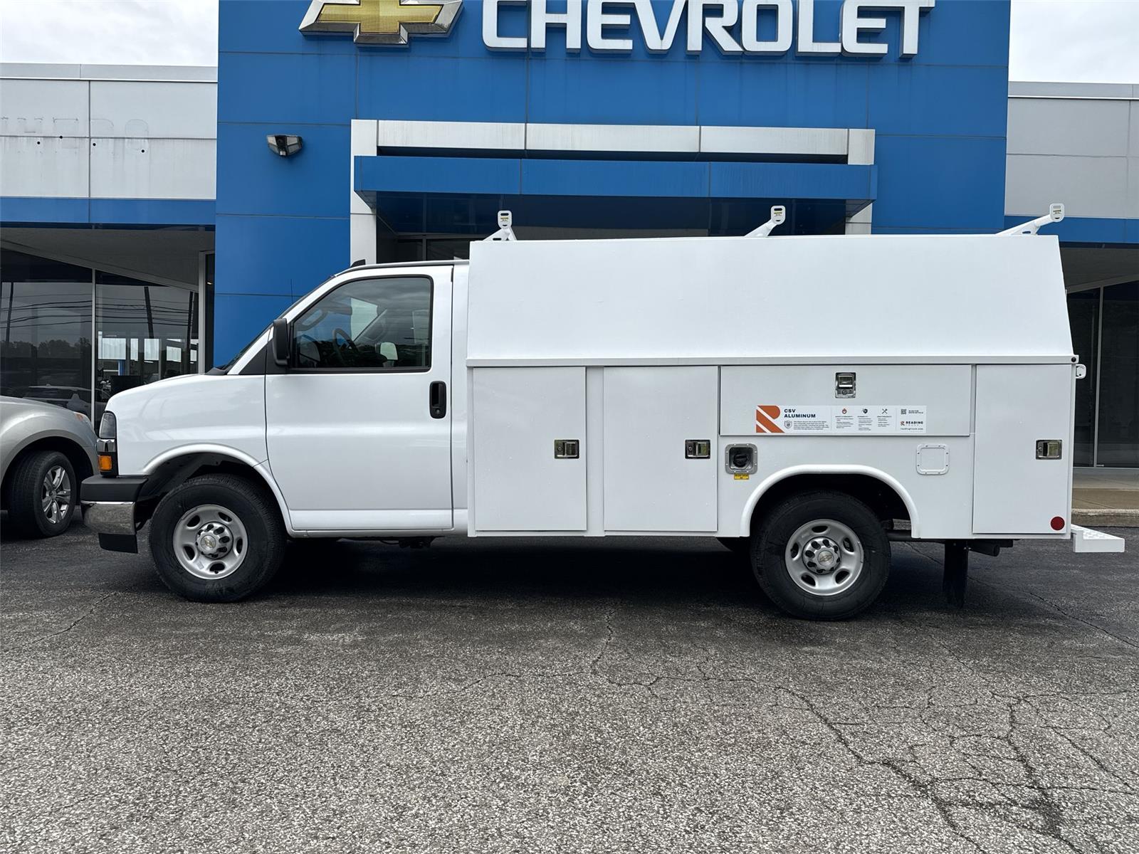 2026 Chevrolet Express Cutaway 3500 VAN 139 - 4