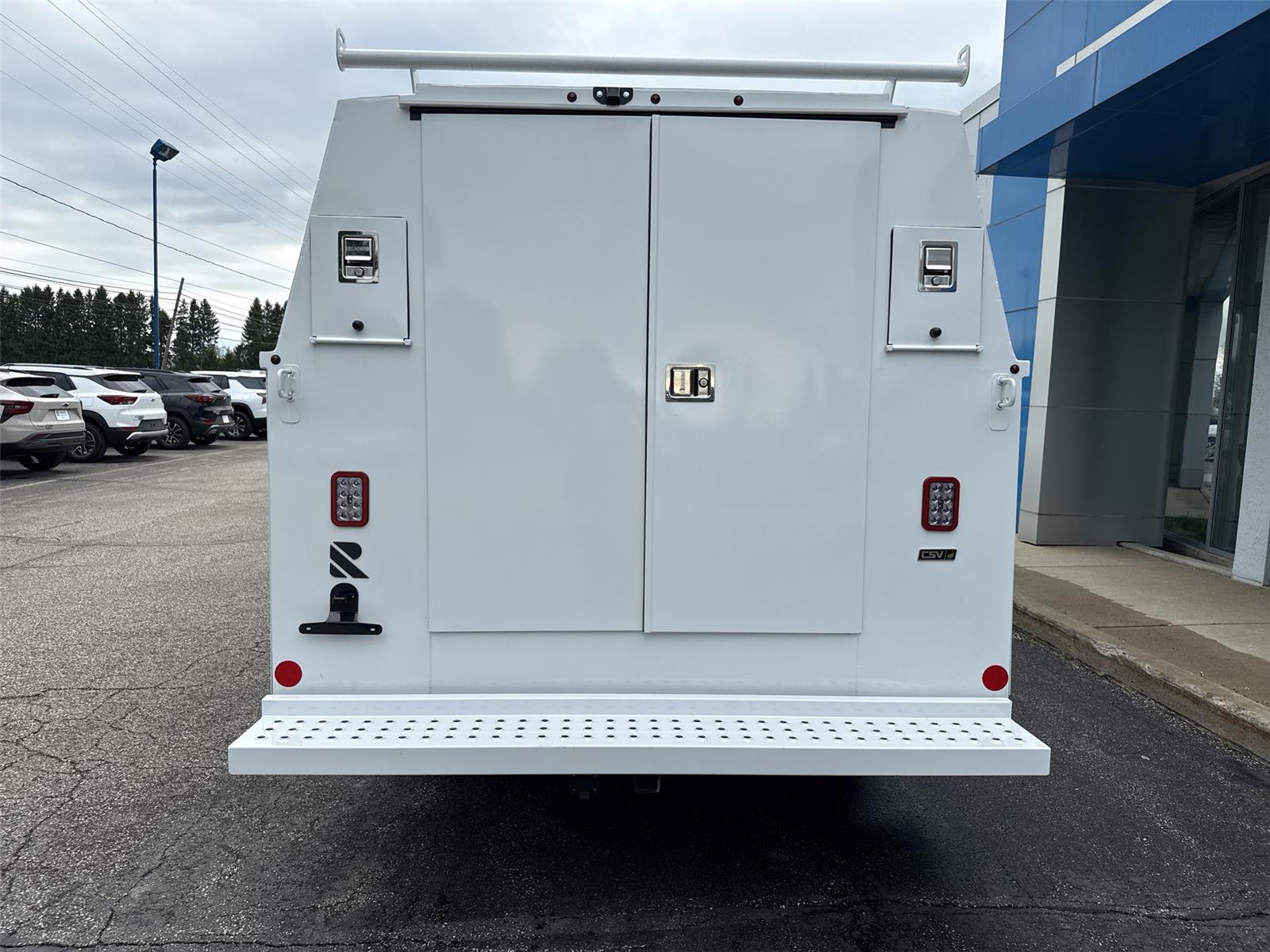 2026 Chevrolet Express Cutaway 3500 VAN 139 - 6