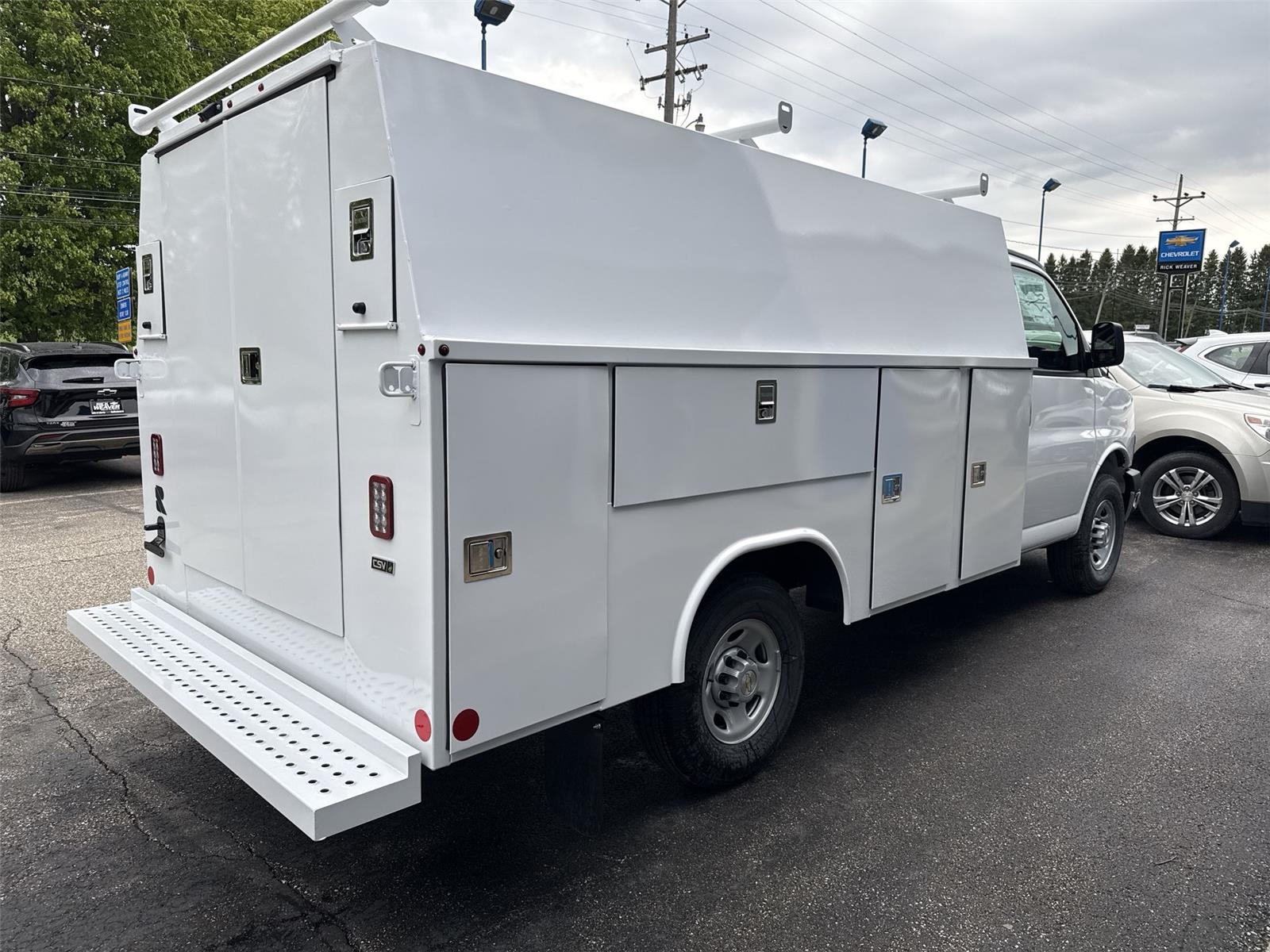 2026 Chevrolet Express Cutaway 3500 VAN 139 - 7