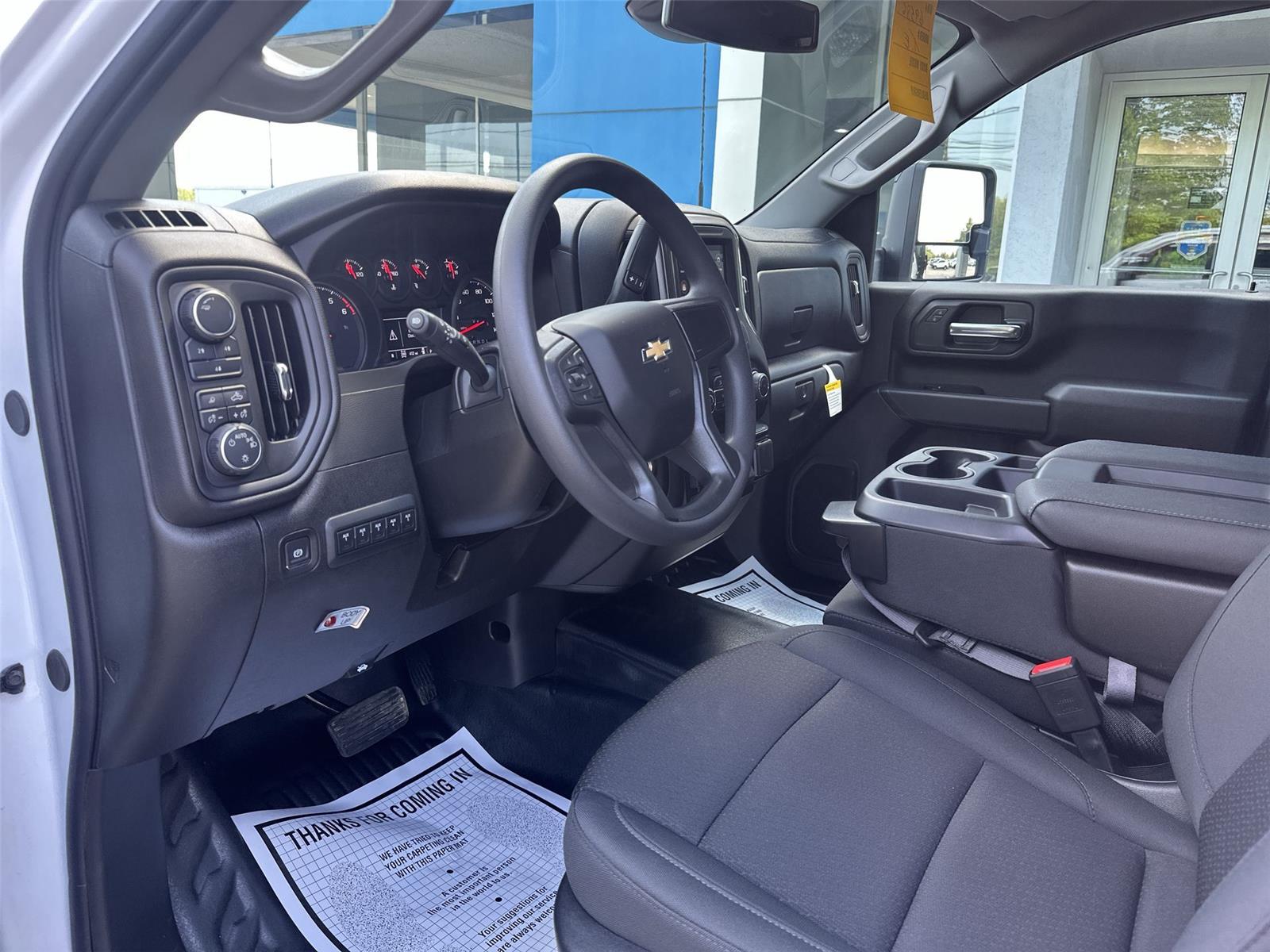 2026 Chevrolet Silverado 3500HD CC Work Truck - 9
