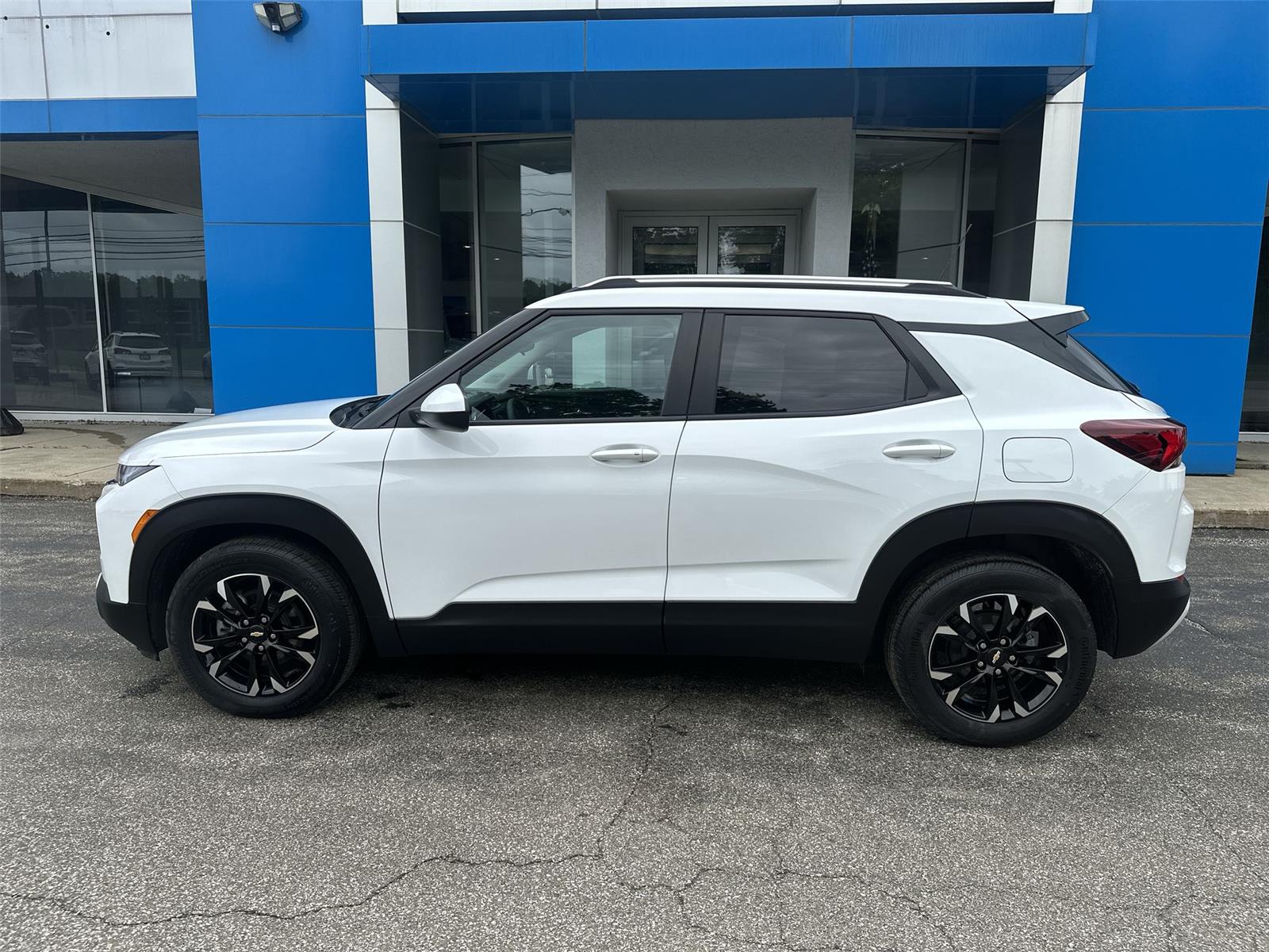 2023 Chevrolet Trailblazer LT at Joe Ball GMC